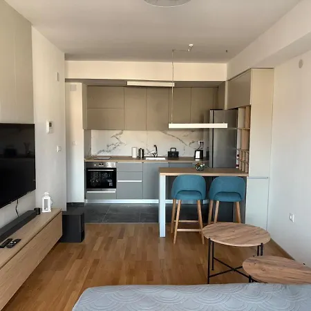 Cozy In The Heart Of Скопье