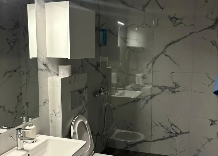 Cozy In The Heart Of Апартаменты Скопье