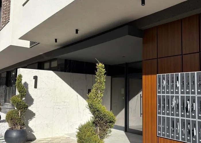 Cozy In The Heart Of Апартаменты Скопье